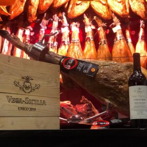 Selección Gourmet: Botella Vega Sicilia Único y Jamón 100% Ibérico DO Guijuelo